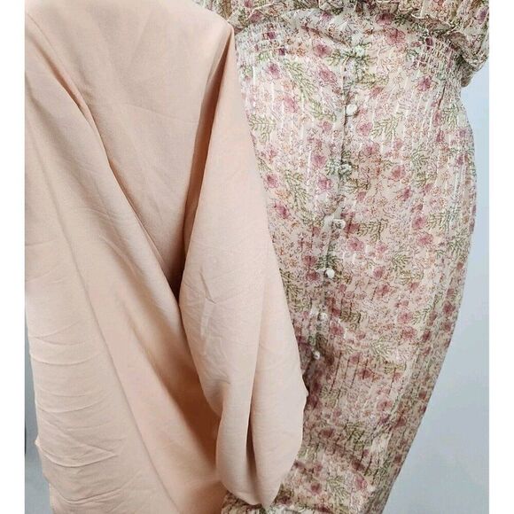 ASTR Label Love Story Floral Button Front V-Neck Short Puff Sleeve Midi Dress S - Picture 12 of 13